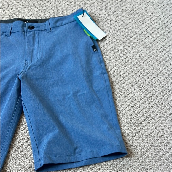 Quiksilver Blue Flat Front Shorts Lightweight Casual - Picture 3 of 6